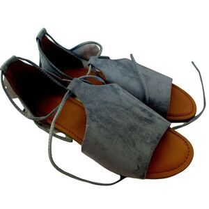 Universal Thread Faux Suede Blue AILEEN Lace Up Sandals 8.5M Open Toe Ankle Tie